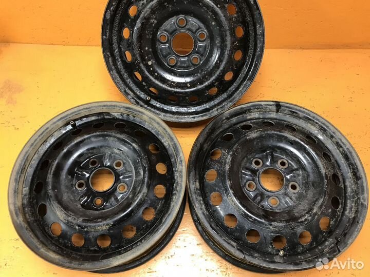 3 шт. Диски Toyota- R16 (5х114,3)