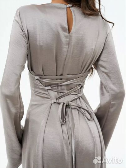 Платье женское длинное M