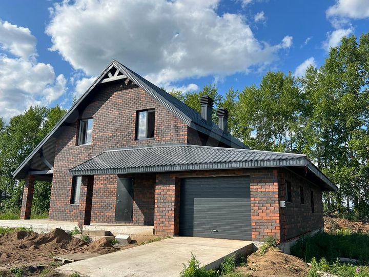 Дом 245 м² на участке 7 сот.