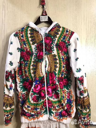 Детский яркий спортивный костюм