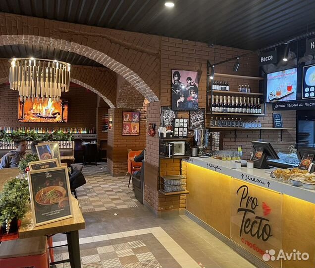 Кассир (бармен-кассир)