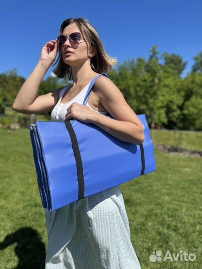 Пляжный коврик влагостойкий синий с лямками