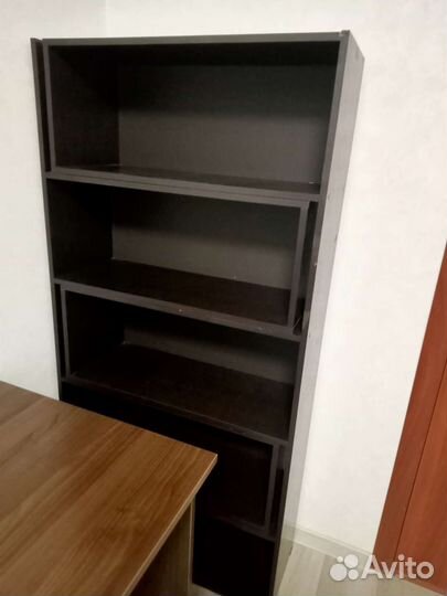 Туалетный столик и этажерки раздвигающиеся