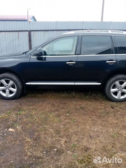 Молдинги дверей нижние VW touareg 7L R-line