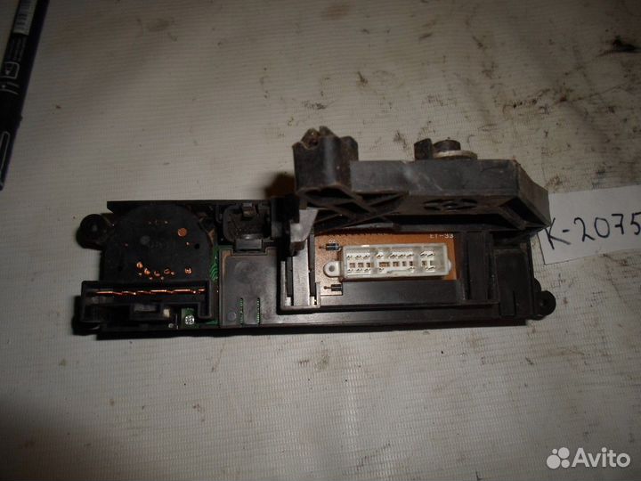 Блок управления климатом (Nissan Almera)