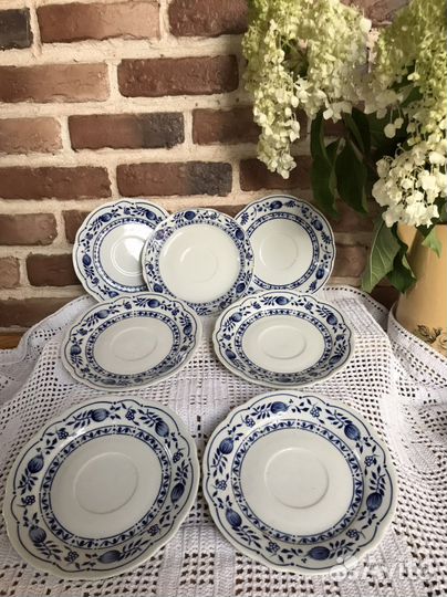 Тарелки Кахла синий лук, луковый узор