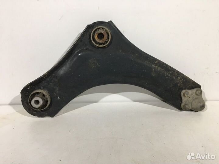 Рычаг передний правый Renault Megan 3 2009-2016