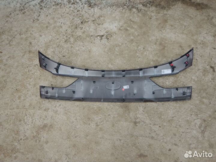 Накладка крышки багажника Kia Ceed 3