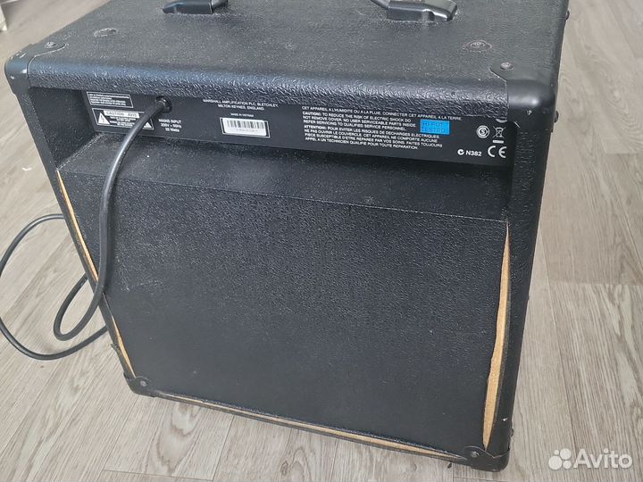 Комбоусилитель Marshall MB15