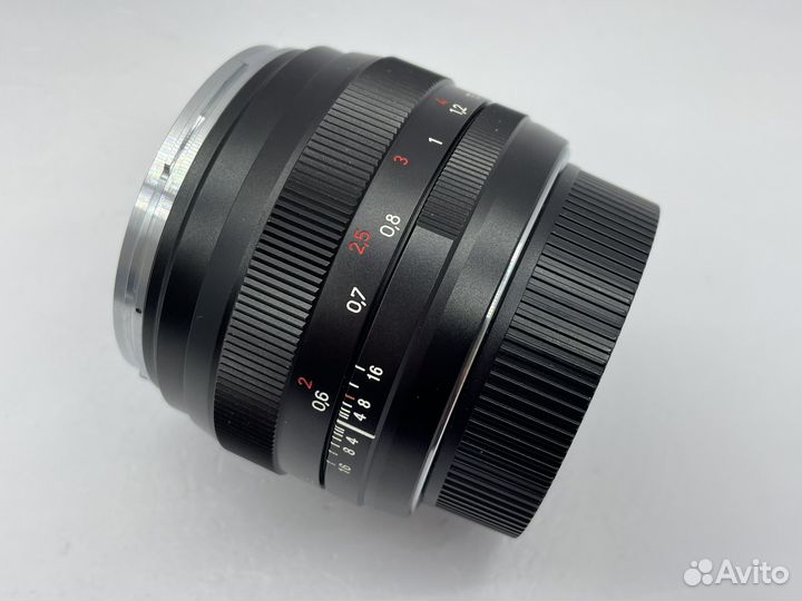 Carl Zeiss Planar T* 1.4/50 ZE canon