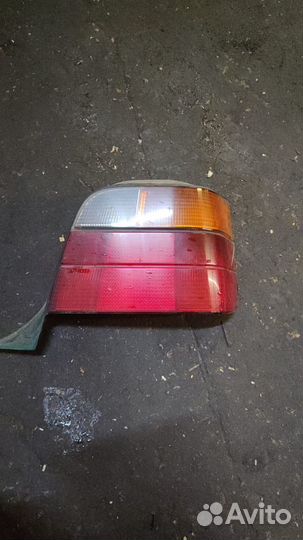 Задний правый фонарь бмв Е36 универсал