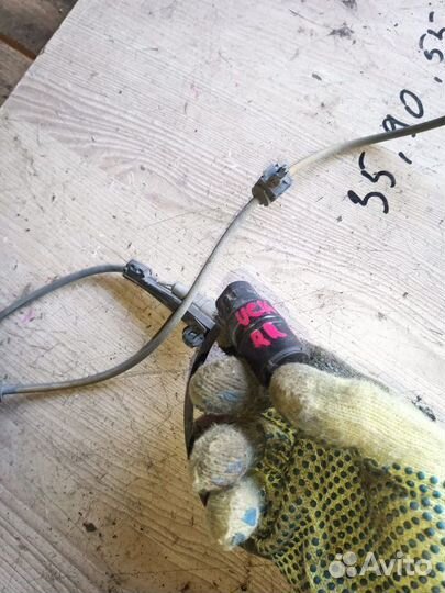 Датчик abs задний правый Toyota Sequoia UCK45