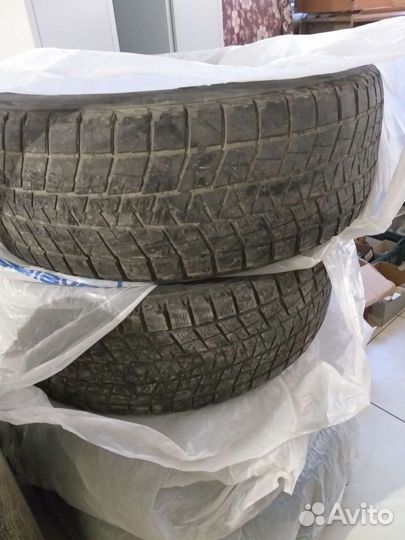 Bridgestone Blizzak VRX 275/60 R20