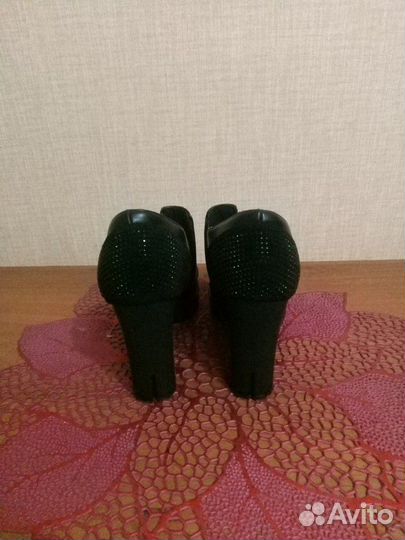 Продам ботиночки