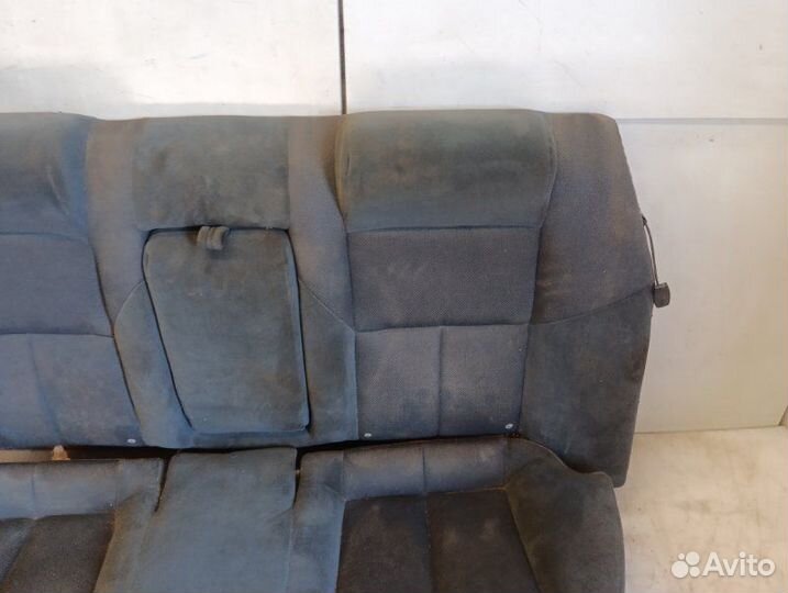 Сиденье салонное Mitsubishi Galant