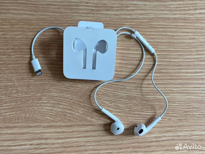 Наушники earpods