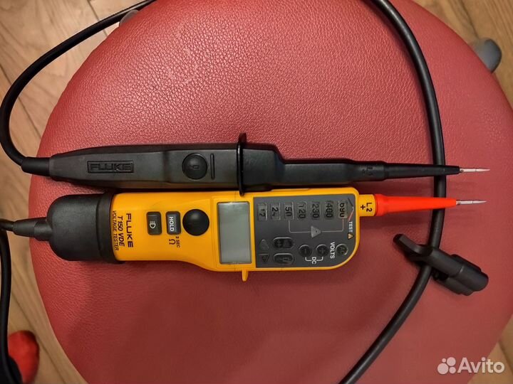 Тестер Fluke T150 VDE