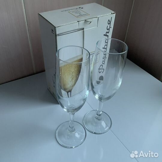 Бокалы для шампанского