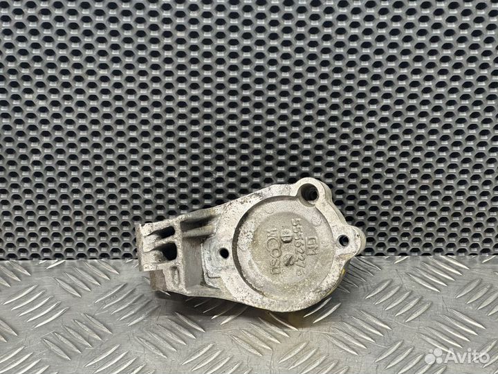 Кронштейн гур Chevrolet Cruze J300