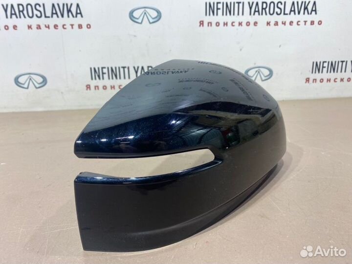 Крышка зеркала правая Toyota Land Cruiser 300 J300