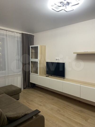 1-к. квартира, 33 м², 13/17 эт.