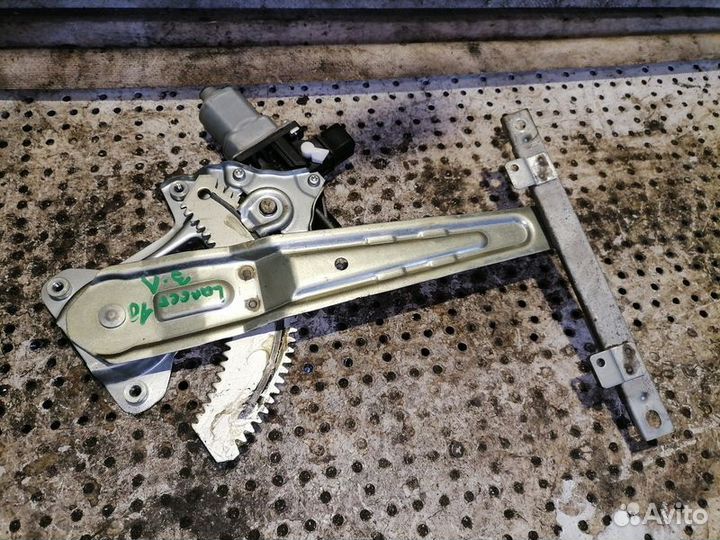 Стеклоподъемник электр. задний левый Mitsubishi La