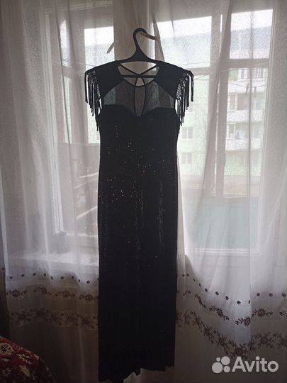 Вечерние платья