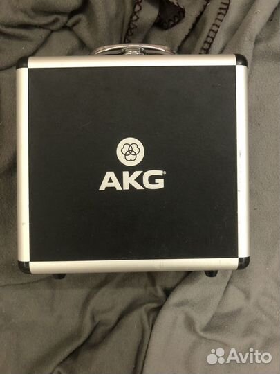 Конденсаторный микрофон AKG P420