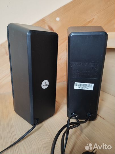 Компьютерные колонки Genius SP-S110