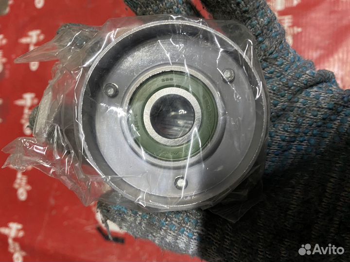 Chevrolet Lacetti Натяжной ролик