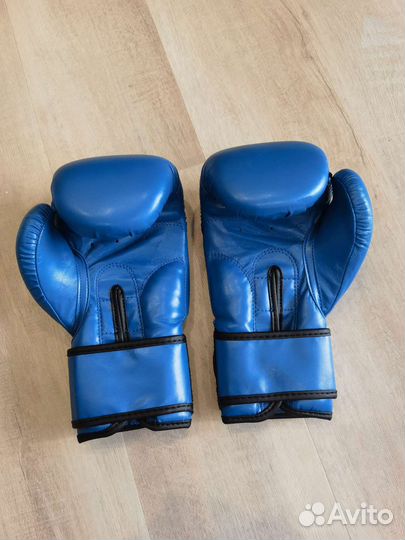 Боксерские перчатки clinch c235 8oz