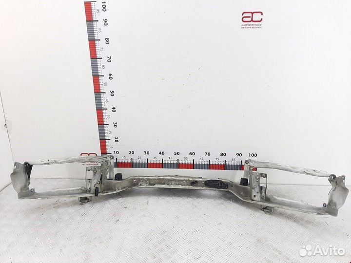 Панель передняя Volvo C30