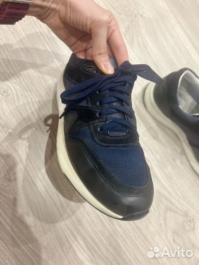 Кроссовки мужские 42 размер