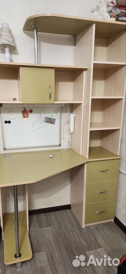 Стол для школьника