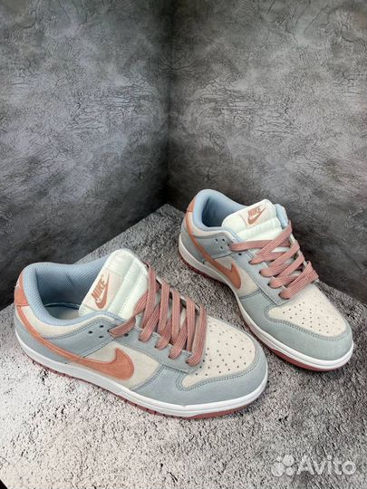 Nike Dunk Low Fossil Rose