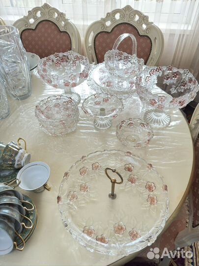 Конфетница, фруктница, менажница, тортница