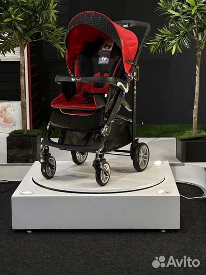 Прогулочная коляска Zooper Z9 Lux Red