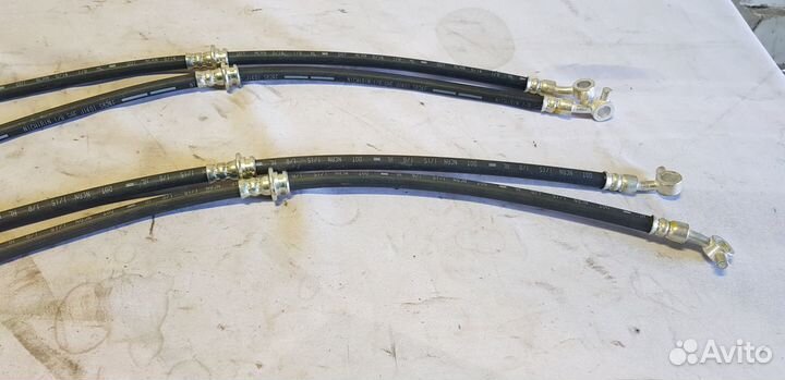 Nissan Sentra B17 Шланг тормозной передний