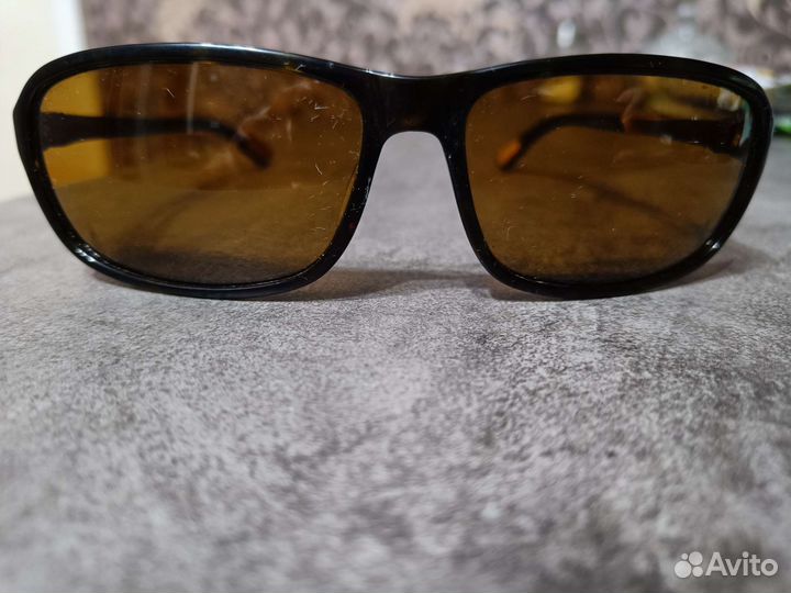 Солнцезащитные очки женские брендовые