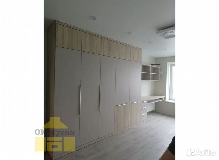 Шкаф распашной