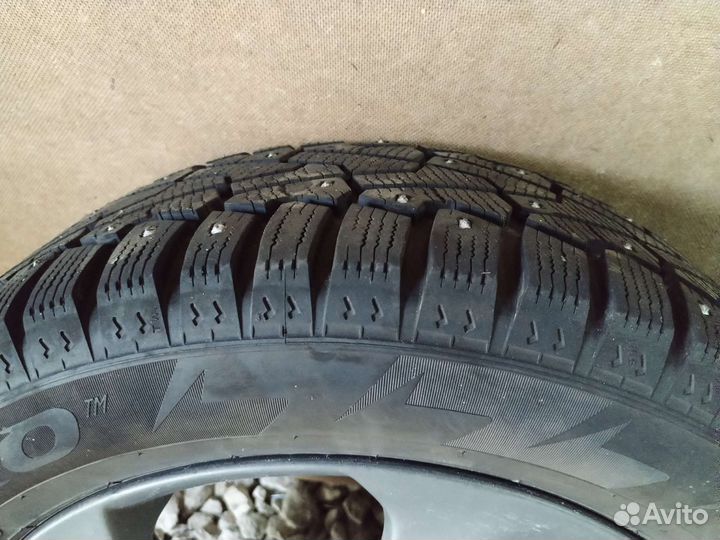 Pirelli Ice Zero 2.25