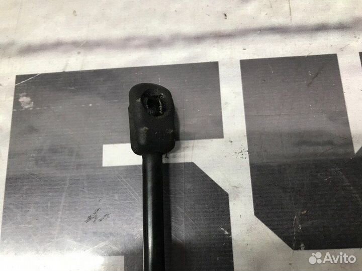 Амортизатор капота Bmw X5 E70 4.8 N62B48 2008