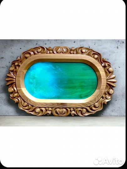 Поднос деревянный резной