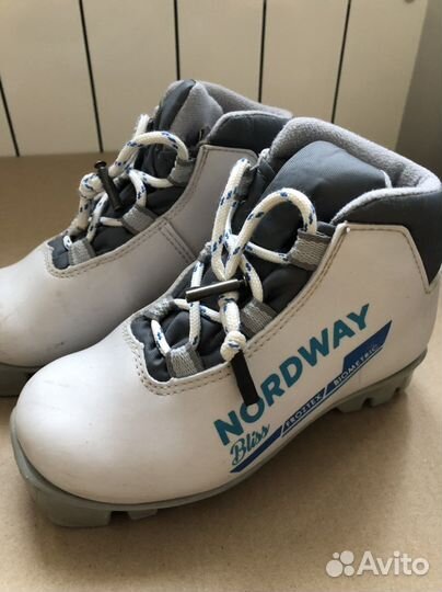 Лыжные ботинки 28 размера