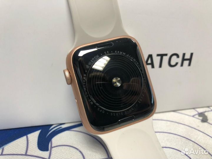 Смарт-часы Apple Watch SE, 44 мм. Gold