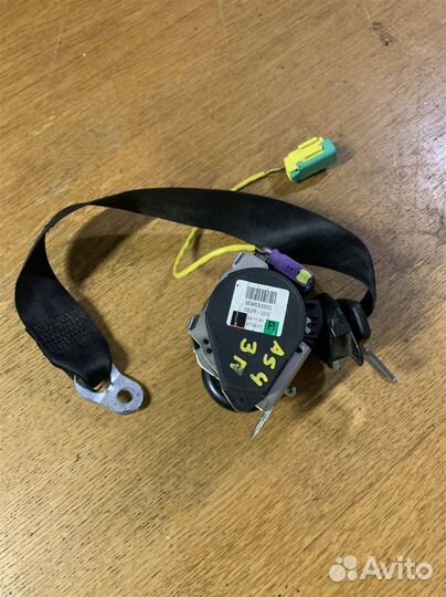 Ремень безопасности с пиропатроном VW Touareg