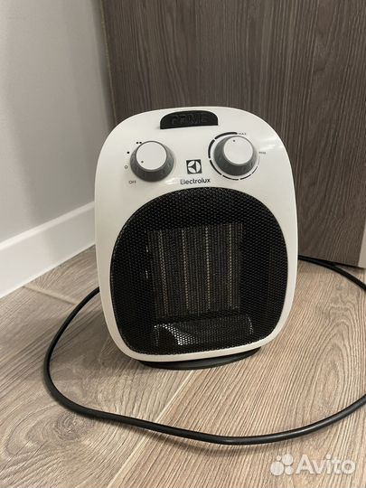 Тепловентилятор / обогреватель Electrolux