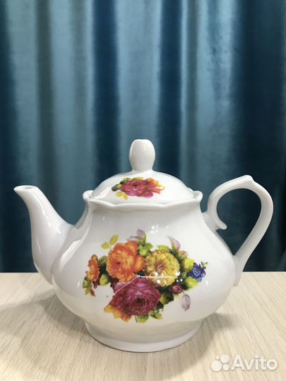 Чайник заварочный фарфоровый новый