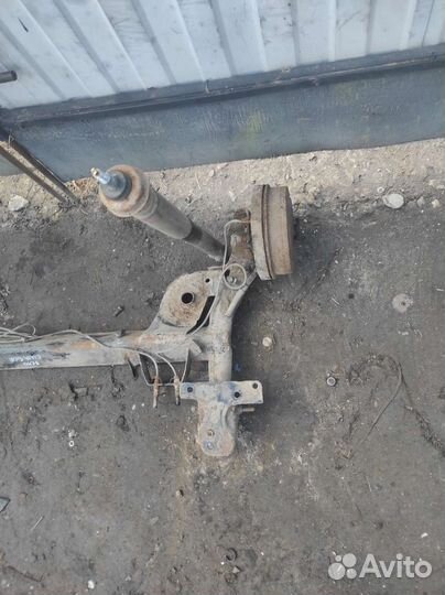 Балка задняя renault clio 2 symbol 1