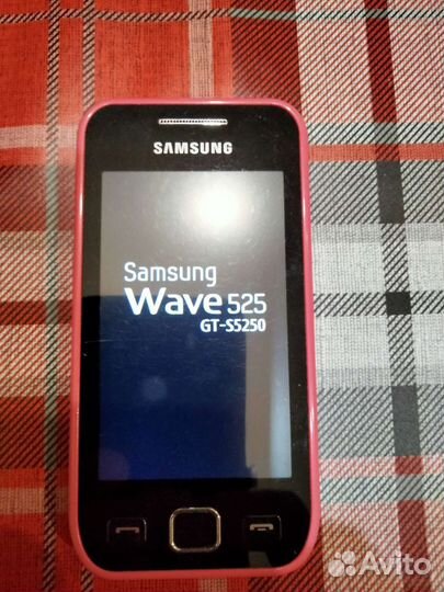 Телефон Samsung Wave 525